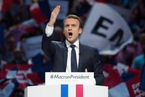 Macron 207