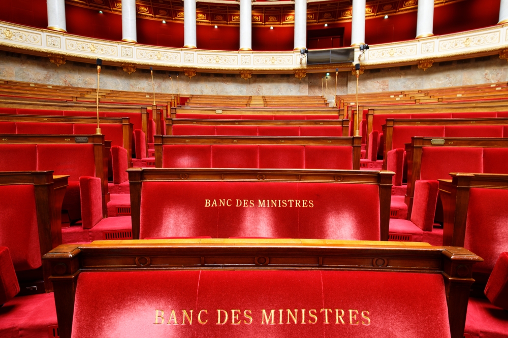 Tests antidrogue imposés par Lecornu aux ministres et hauts fonctionnaires français - résultats secrets, deux positifs confirmés, juillet 2026