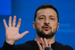 Manifestation à Kyiv en soutien au ministre de la Défense Mykhaïlo Fedorov après son limogeage par Zelensky, juillet 2026