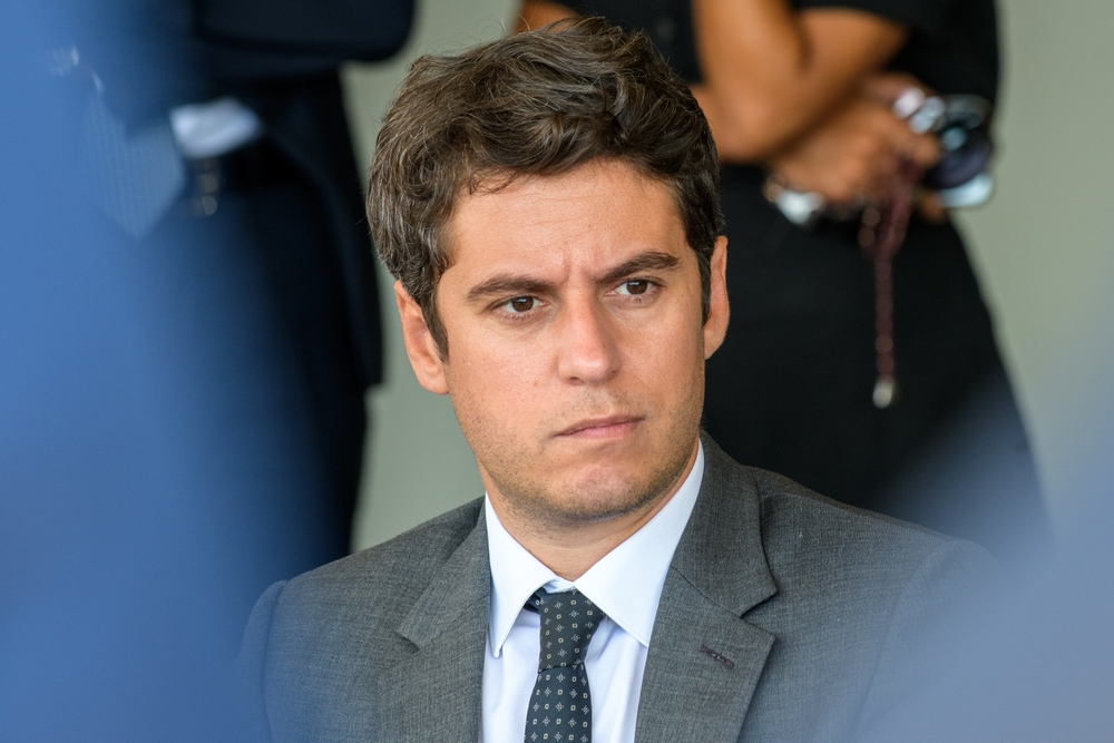 Gabriel Attal signe le décret n°2024-124 supprimant 52,8 millions d’euros à la sécurité civile et annulant la commande de Canadair