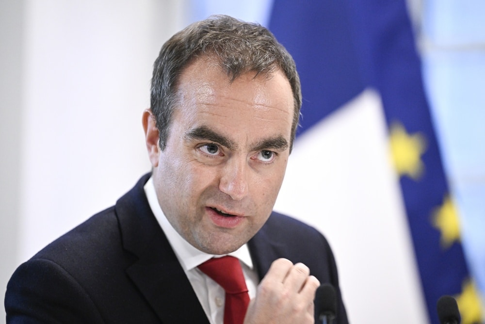 Hôtel Matignon Paris - suicides fonctionnaires harcèlement moral enquête judiciaire services Premier ministre Lecornu août 2026