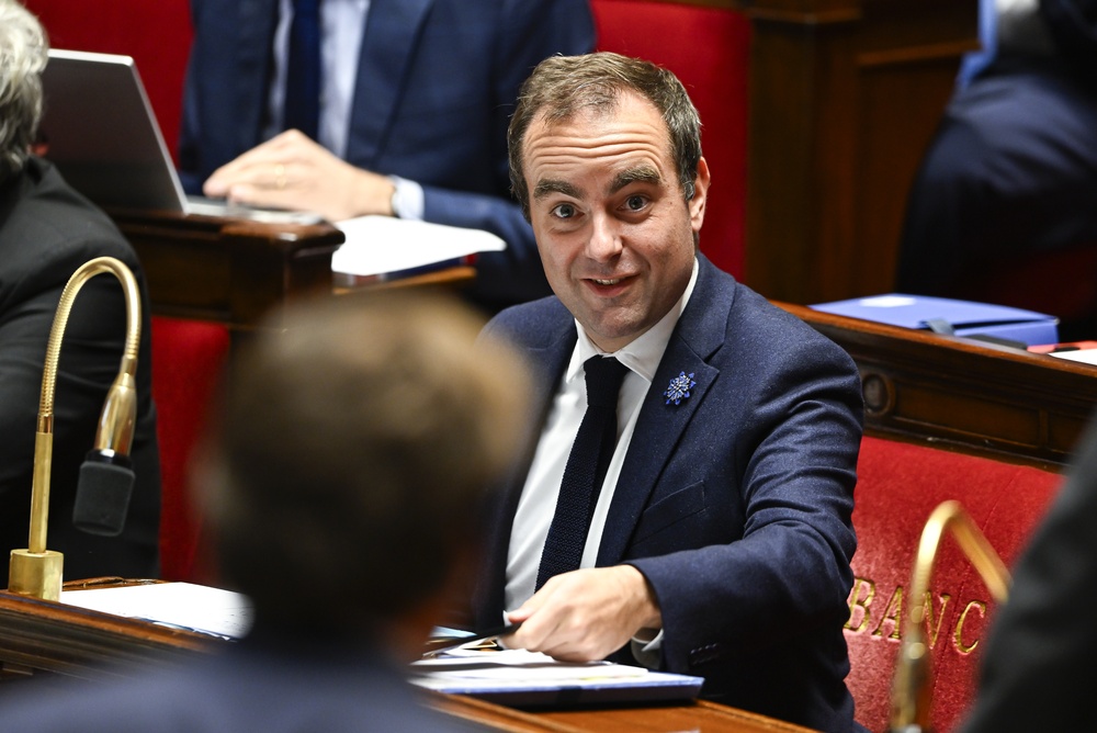 Sébastien Lecornu, Premier ministre, dans l'hémicycle de l'Assemblée nationale